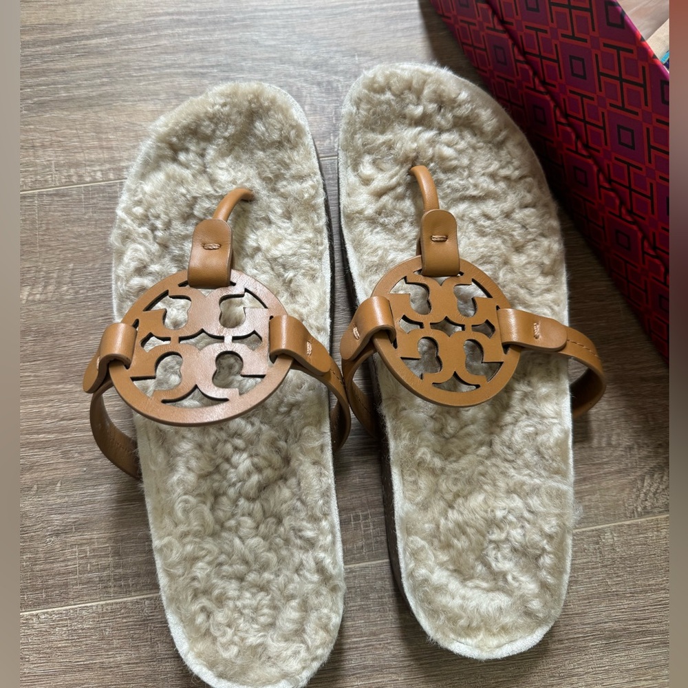 Tory Burch Miller Sterling cloud Sherpa sz 8 - Picture 8 of 8